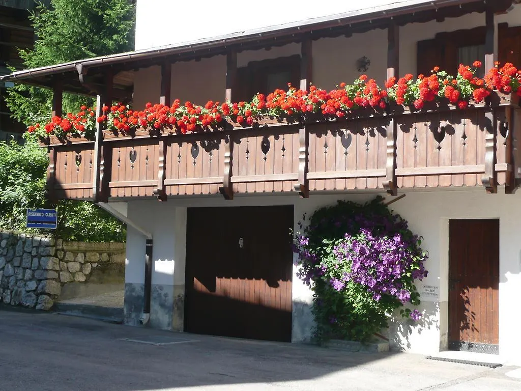 Hotel Garni Ai Serrai Rocca Pietore 3*,  Italia
